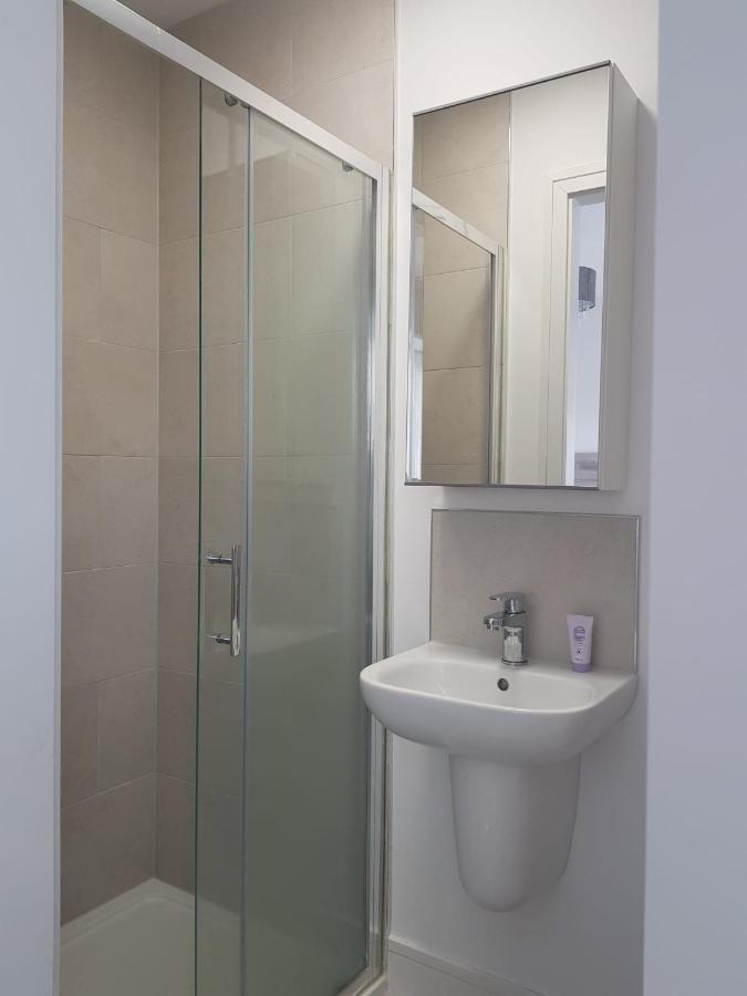 Barnoaks House - Private Room Ensuite Bathroom Homestay Dublin Exteriör bild