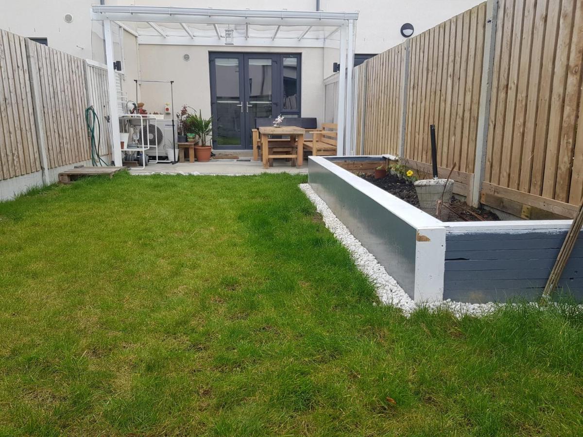 Barnoaks House - Private Room Ensuite Bathroom Homestay Dublin Exteriör bild