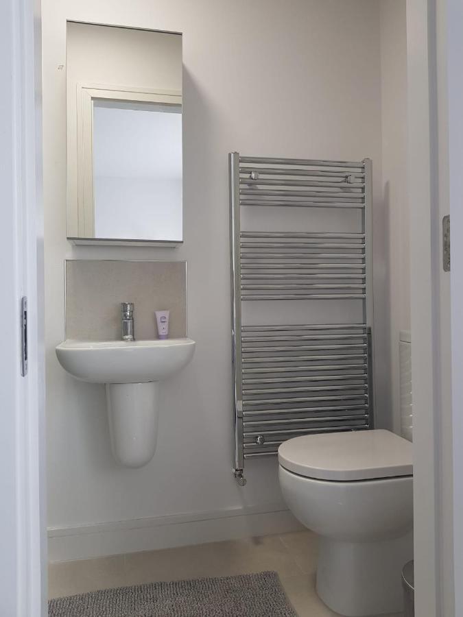 Barnoaks House - Private Room Ensuite Bathroom Homestay Dublin Exteriör bild