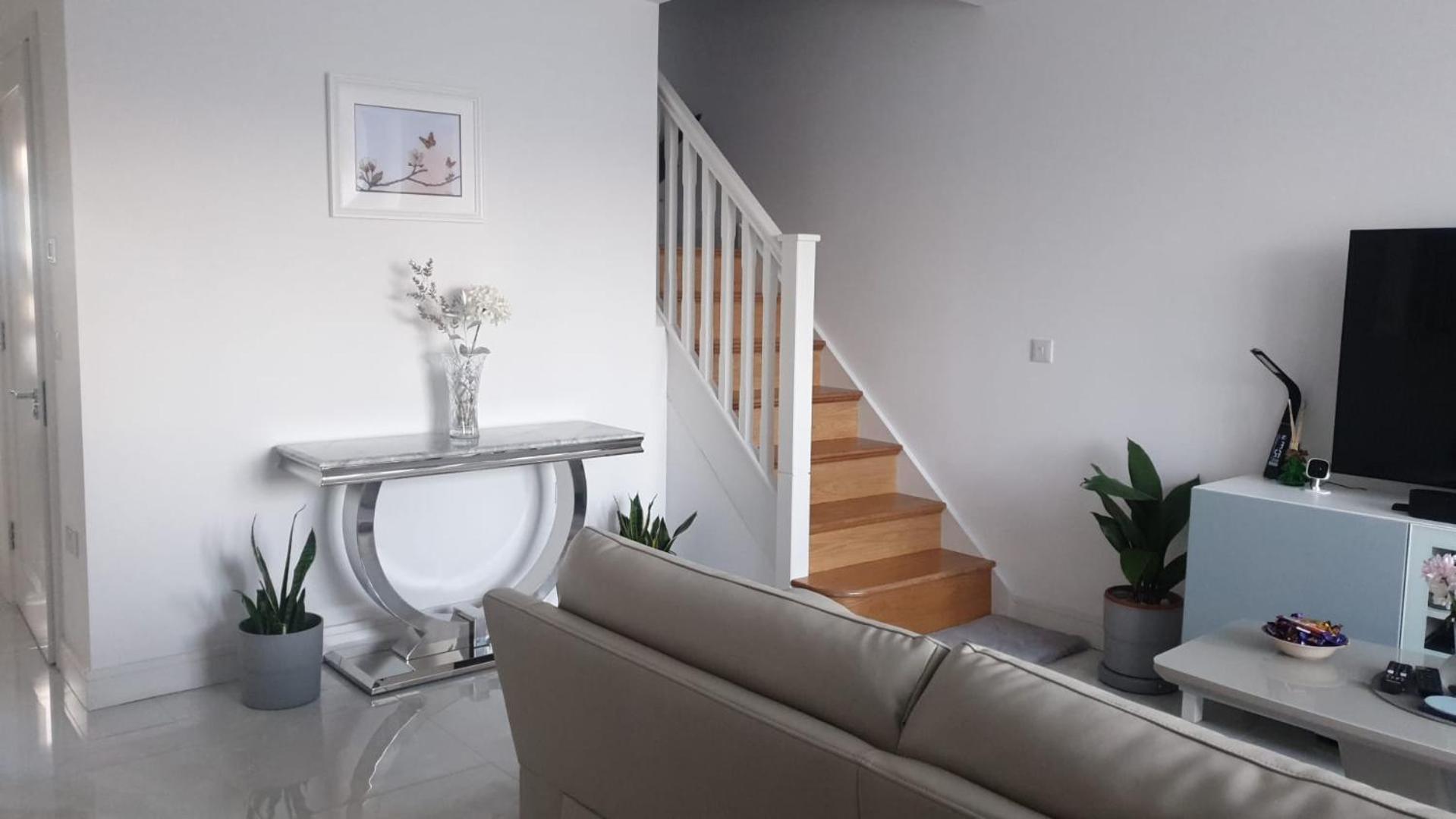 Barnoaks House - Private Room Ensuite Bathroom Homestay Dublin Exteriör bild